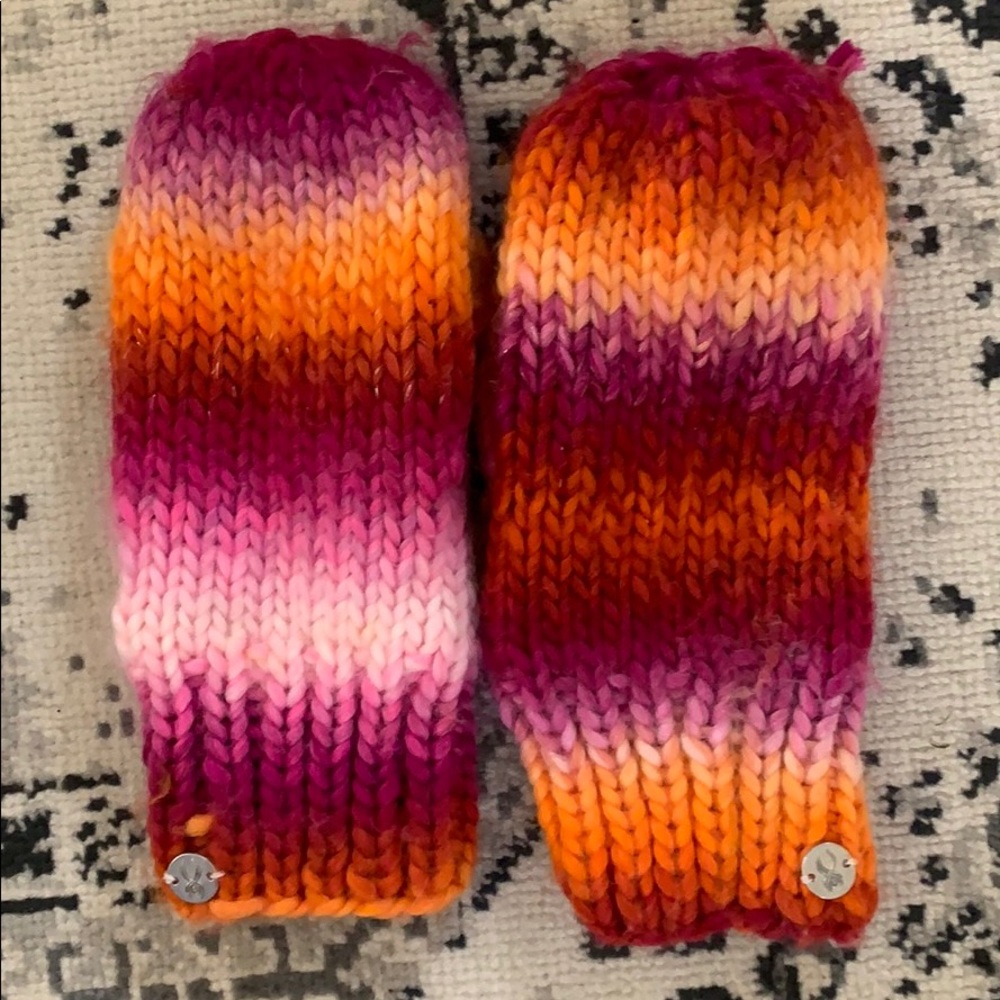 Kids knit Spyder mitten